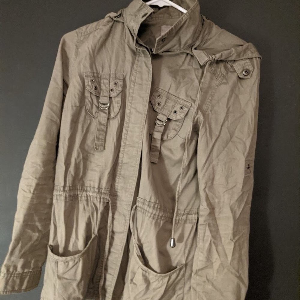Fall/Spring Utility Jacket ✨ Army Green w pockets - Picture 3 of 3